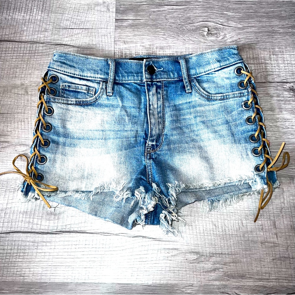 Hollister Jean Shorts size 3
